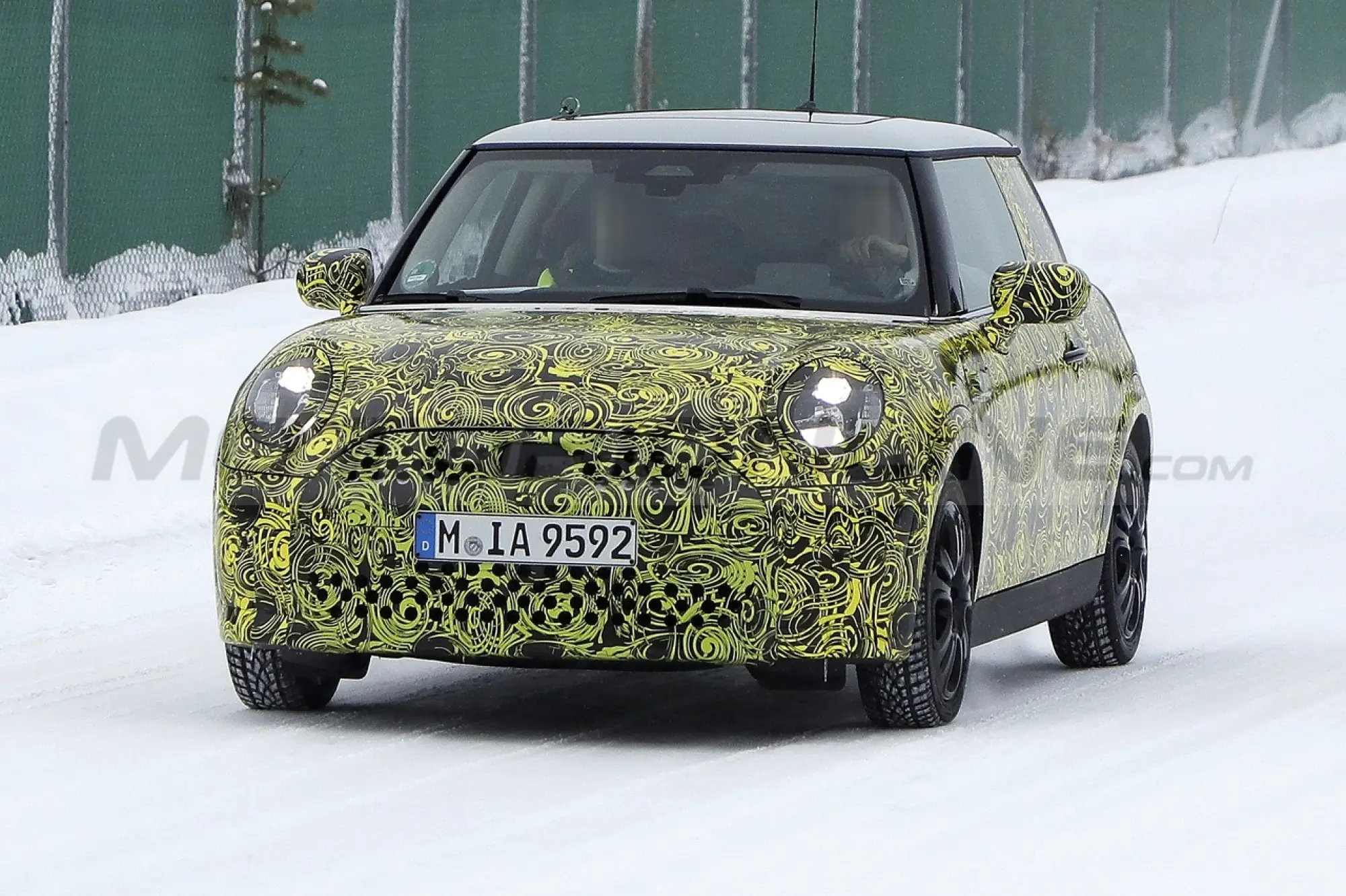 Mini Cooper 2023 - Foto Spia 05-04-2022 - 6
