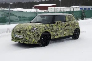 Mini Cooper 2023 - Foto Spia 05-04-2022 - 8