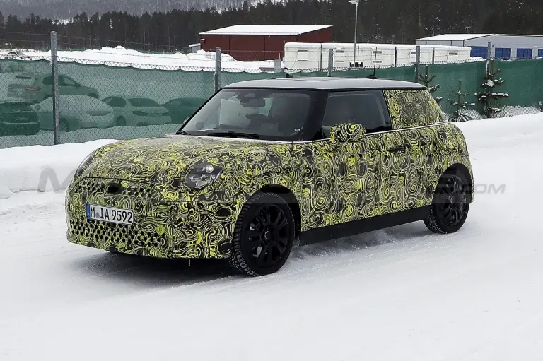 Mini Cooper 2023 - Foto Spia 05-04-2022 - 8
