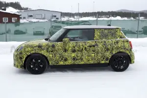 Mini Cooper 2023 - Foto Spia 05-04-2022 - 3