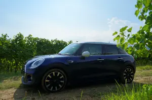 MINI Cooper 5 Porte - Prova su strada 2015