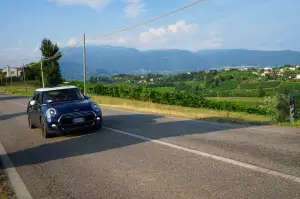 MINI Cooper 5 Porte - Prova su strada 2015