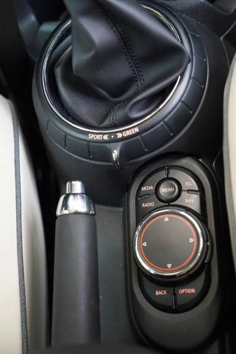 MINI Cooper 5 Porte - Prova su strada 2015 - 61