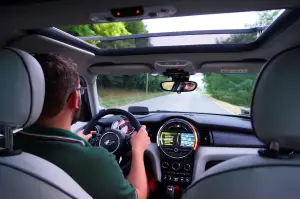 MINI Cooper 5 Porte - Prova su strada 2015 - 115