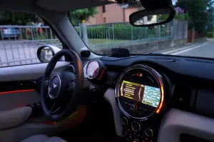 MINI Cooper 5 Porte - Prova su strada 2015