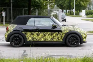 MINI Cooper Cabrio 2015 - Foto spia 08-09-2014