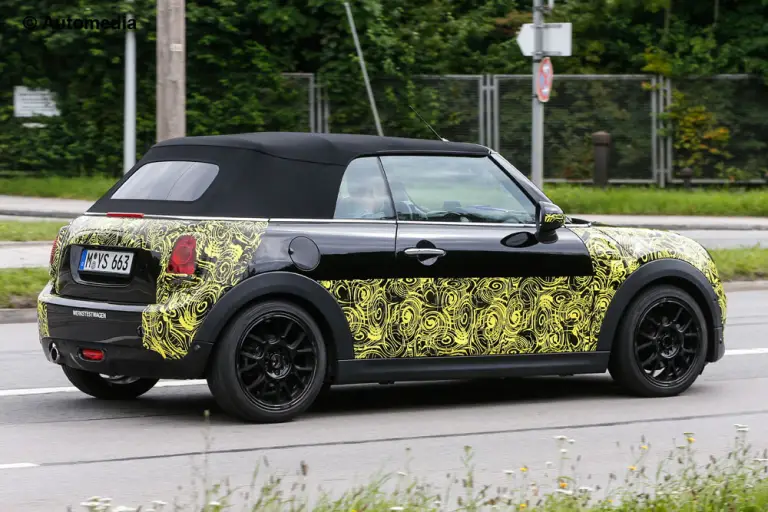MINI Cooper Cabrio 2015 - Foto spia 08-09-2014 - 4