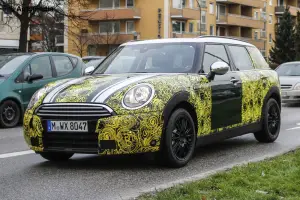 MINI Cooper Cabrio e Clubman 2016 - Foto spia 09-01-2015