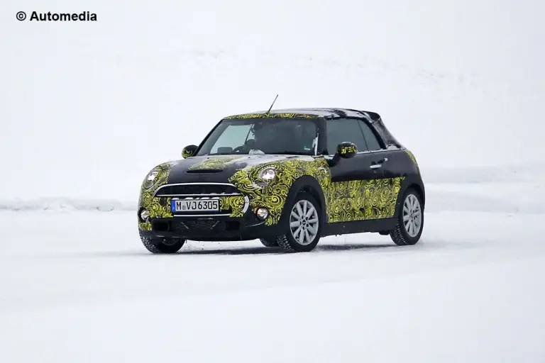 MINI Cooper Cabrio - Foto spia 14-02-2014 - 1