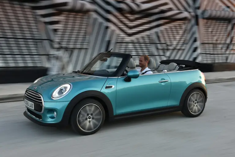 MINI Cooper Cabrio MY 2016 - 100