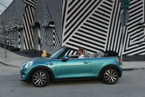 MINI Cooper Cabrio MY 2016 - 104