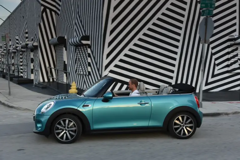 MINI Cooper Cabrio MY 2016 - 104