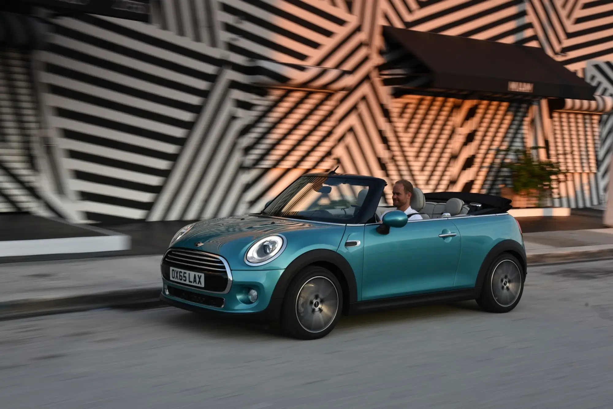 MINI Cooper Cabrio MY 2016 - 106