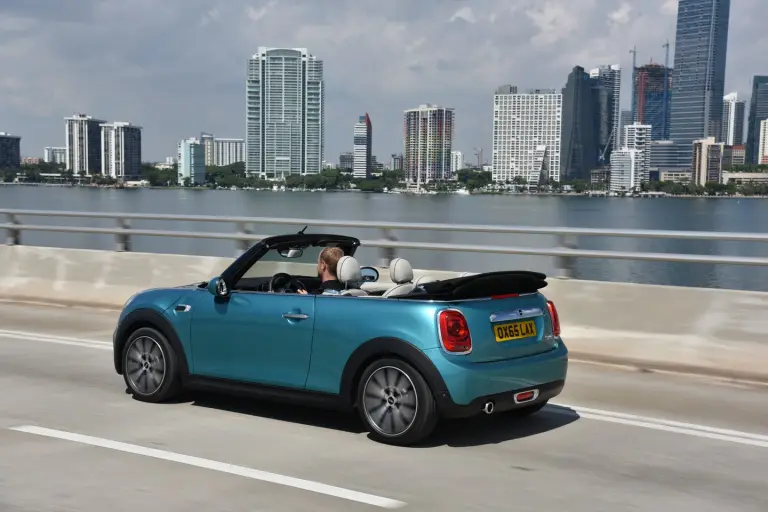 MINI Cooper Cabrio MY 2016 - 108