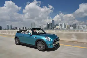 MINI Cooper Cabrio MY 2016 - 116