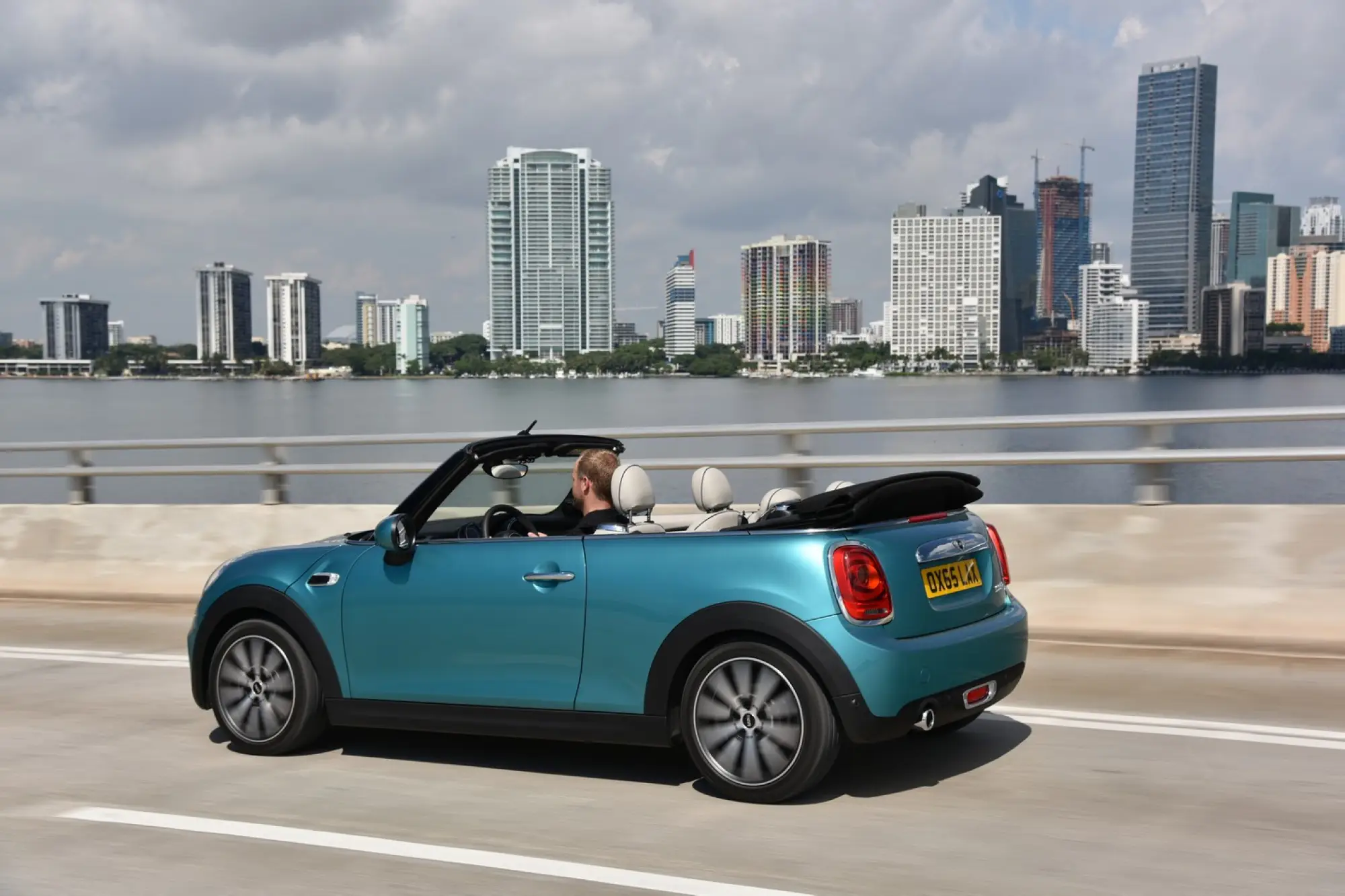 MINI Cooper Cabrio MY 2016 - 118