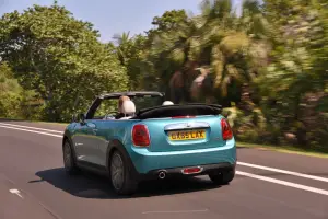 MINI Cooper Cabrio MY 2016 - 126