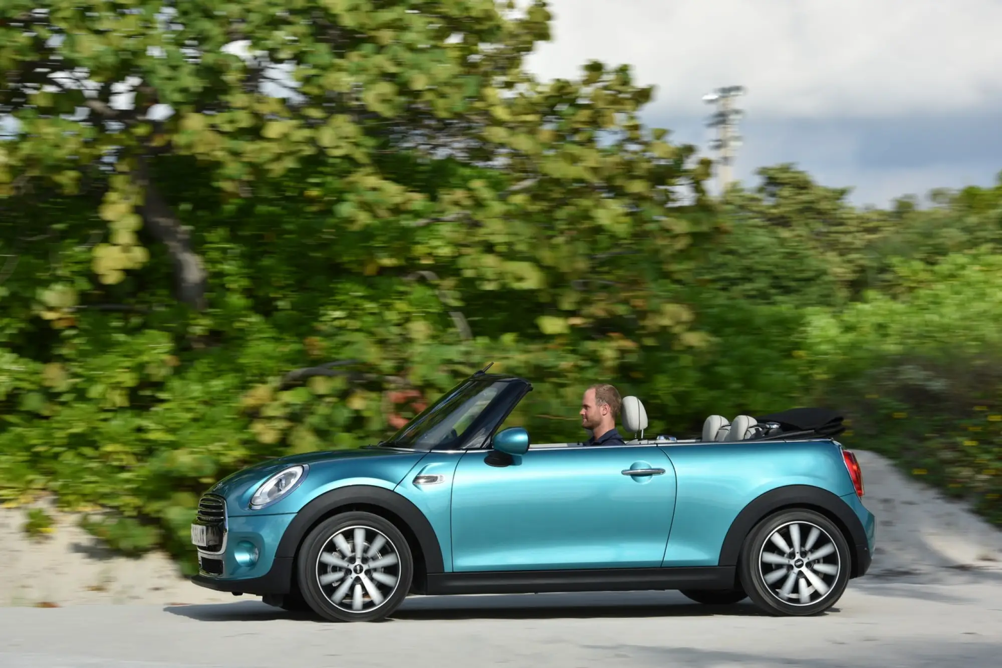 MINI Cooper Cabrio MY 2016 - 130