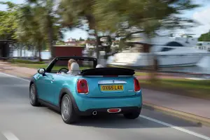 MINI Cooper Cabrio MY 2016 - 41