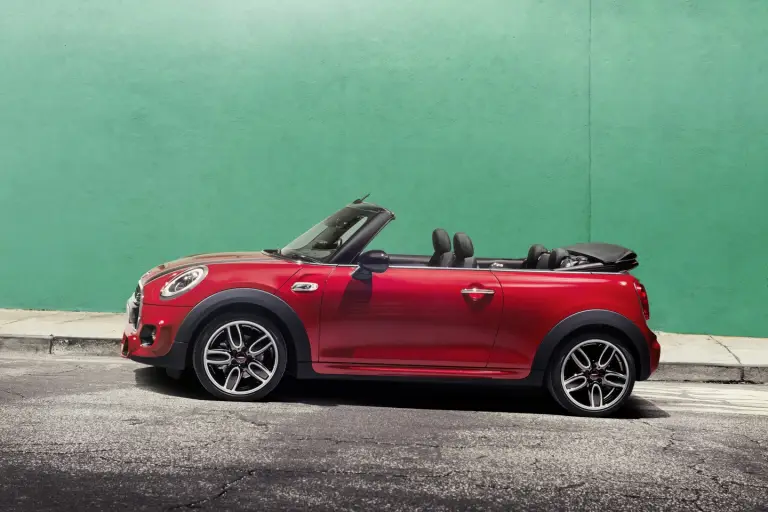 MINI Cooper Cabrio MY 2016 - 42