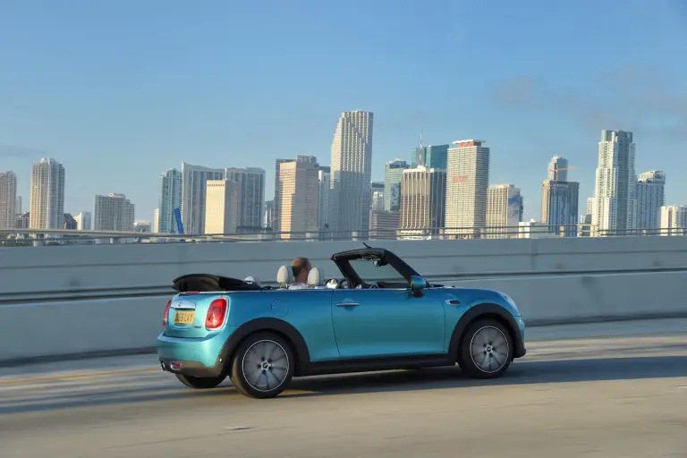 MINI Cooper Cabrio MY 2016 - 58