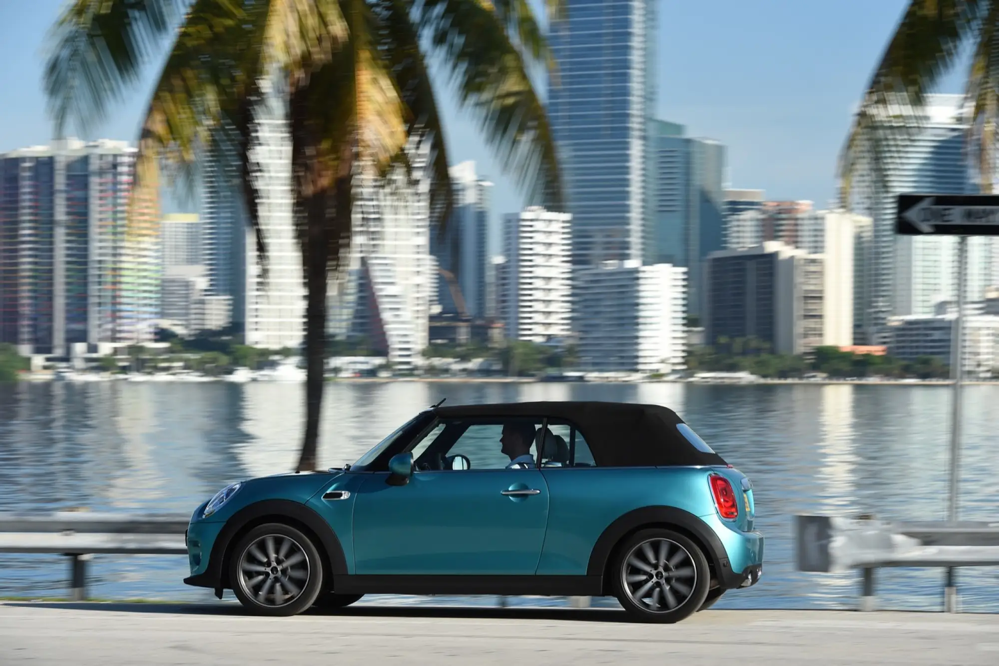 MINI Cooper Cabrio MY 2016 - 75