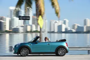 MINI Cooper Cabrio MY 2016 - 77