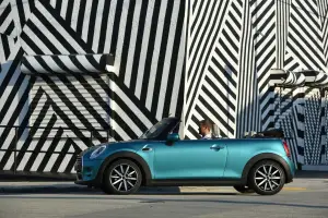 MINI Cooper Cabrio MY 2016 - 92