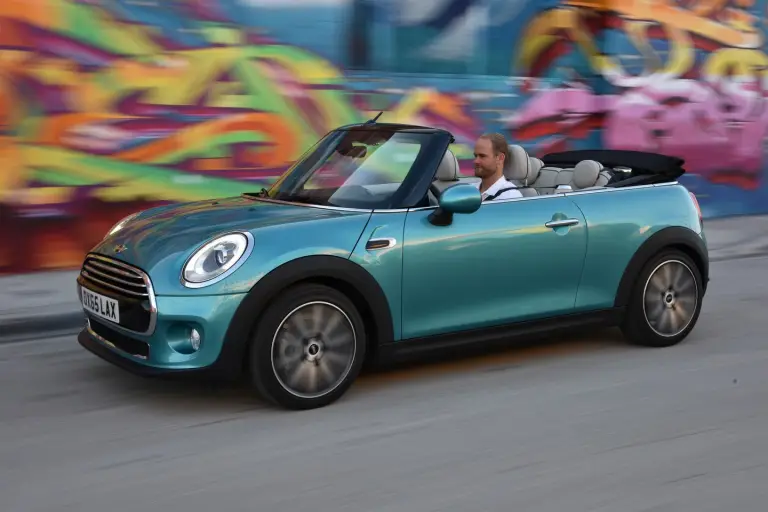 MINI Cooper Cabrio MY 2016 - 95