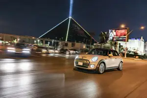 Mini Cooper elettrica - Sulle strade di Las Vegas - 12