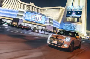 Mini Cooper elettrica - Sulle strade di Las Vegas - 8