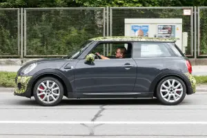 MINI Cooper John Cooper Works 2015 - Foto spia 05-09-2014