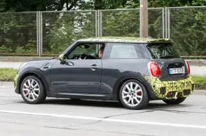 MINI Cooper John Cooper Works 2015 - Foto spia 05-09-2014