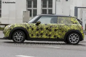 Mini Cooper MY 2014 - Foto spia 28-05-2013 - 3