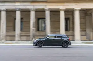 Mini Cooper Resolute Edition 5 porte - Foto - 13