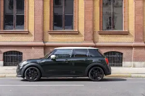 Mini Cooper Resolute Edition 5 porte - Foto - 20