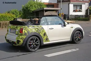 MINI Cooper S Cabrio - Foto spia 17-06-2015 - 5