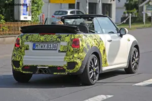 MINI Cooper S Cabrio - Foto spia 17-06-2015 - 6