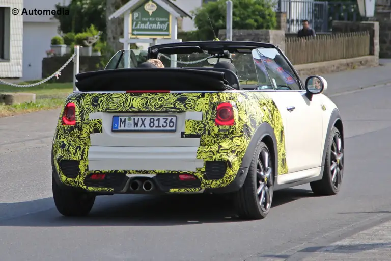 MINI Cooper S Cabrio - Foto spia 17-06-2015 - 7