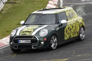 MINI Cooper S cinque porte - Foto spia 13-05-2014 - 2