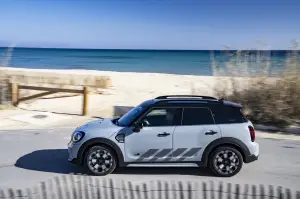 Mini Cooper S Countryman ALL4 Untamed Edition - Foto