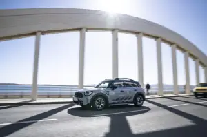 Mini Cooper S Countryman ALL4 Untamed Edition - Foto