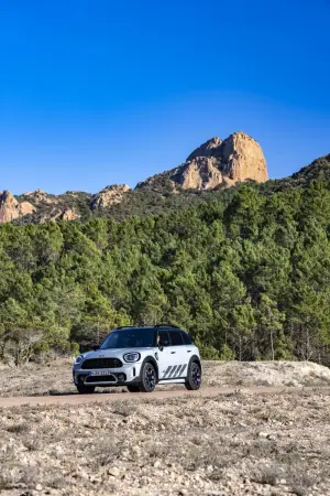 Mini Cooper S Countryman ALL4 Untamed Edition - Foto