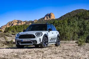 Mini Cooper S Countryman ALL4 Untamed Edition - Foto