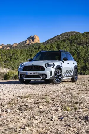 Mini Cooper S Countryman ALL4 Untamed Edition - Foto