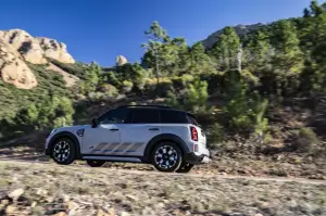 Mini Cooper S Countryman ALL4 Untamed Edition - Foto