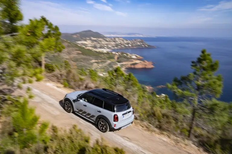 Mini Cooper S Countryman ALL4 Untamed Edition - Foto - 40