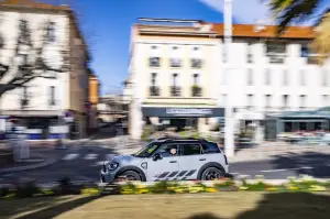 Mini Cooper S Countryman ALL4 Untamed Edition - Foto