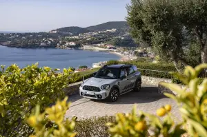 Mini Cooper S Countryman ALL4 Untamed Edition - Foto