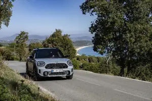 Mini Cooper S Countryman ALL4 Untamed Edition - Foto